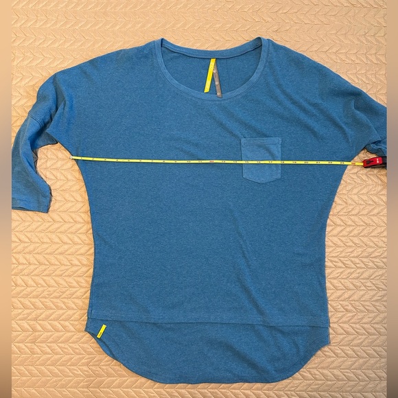 Lole tunic length top, 3/4 sleeve, size Small - Picture 6 of 10